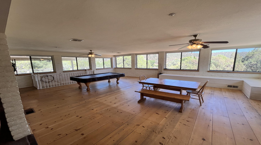 33'x23' Gameroom
