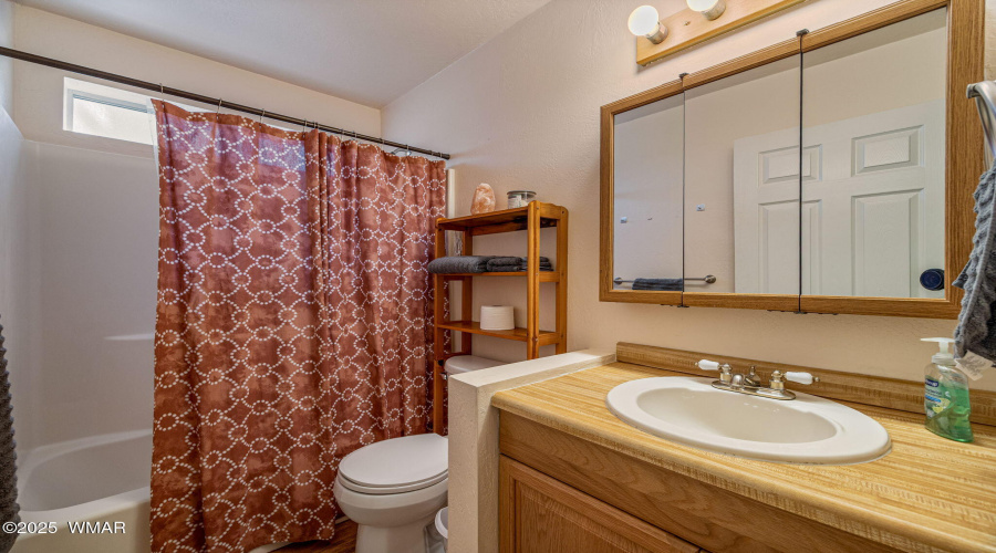 2nd Full Bathroom