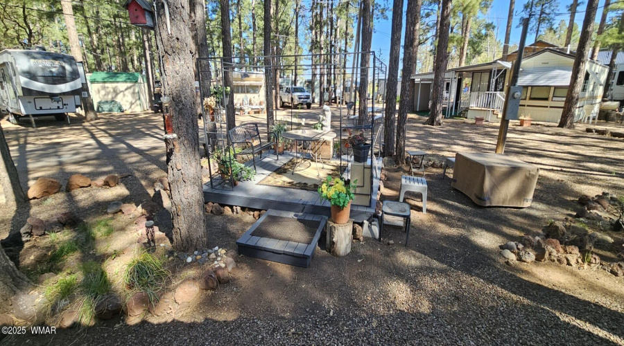 DeckandPit1
