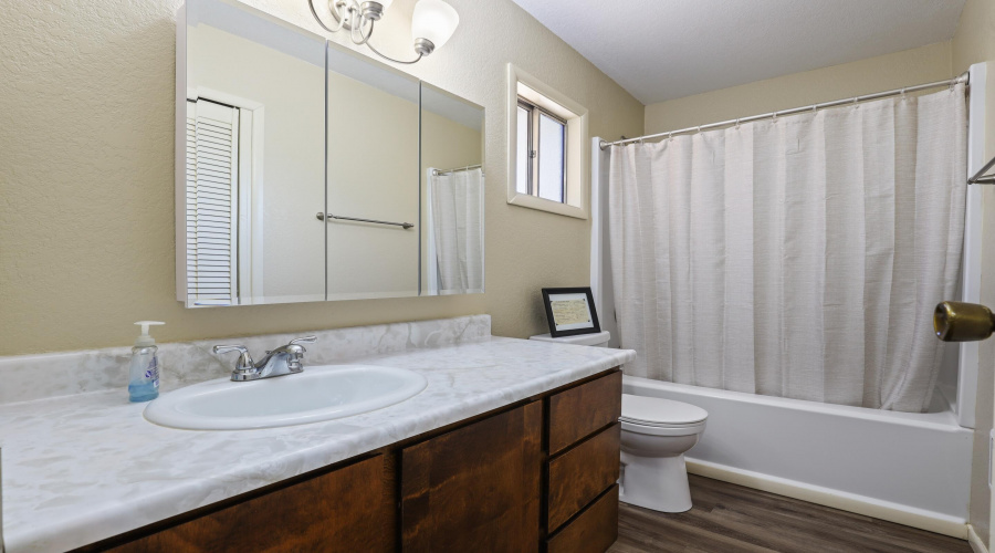 Bathroom 2
