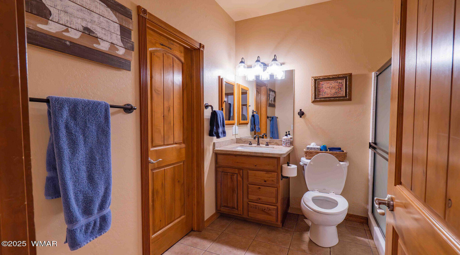 2nd bathroom