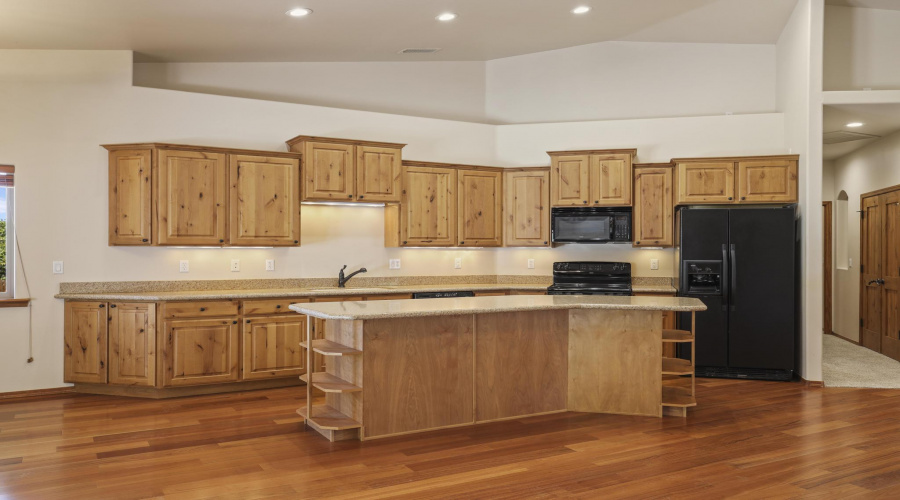 Kitchen/Island