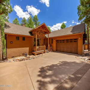 281 N Retreat Way