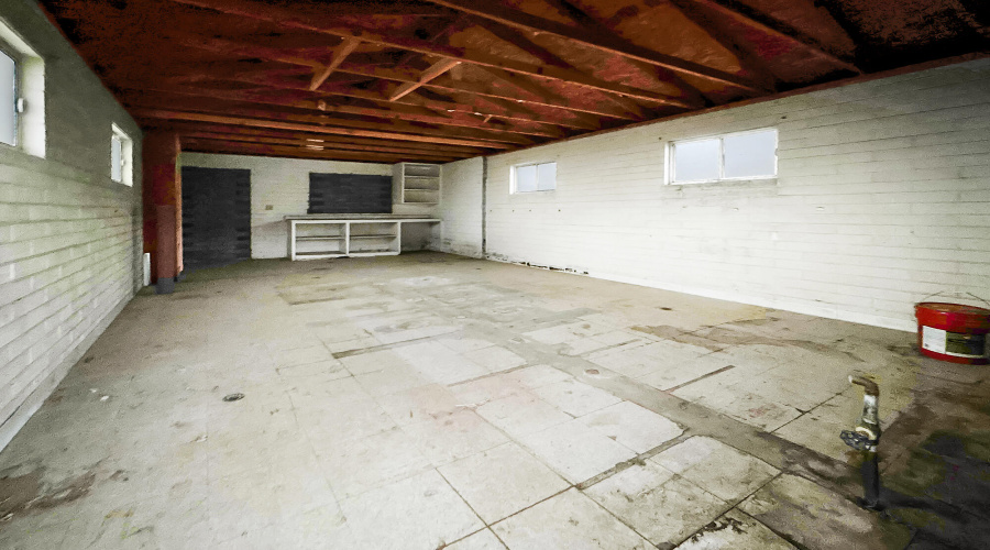 36 - Storage house