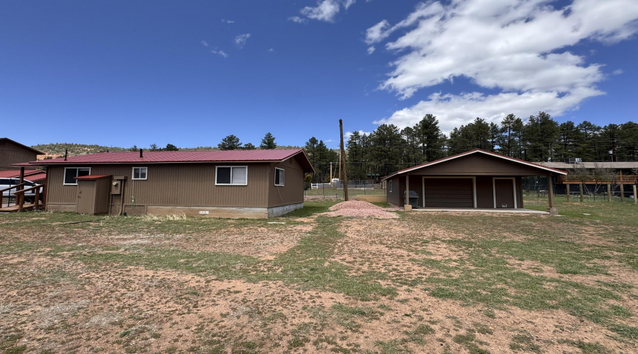 51 - Guest home & workshop