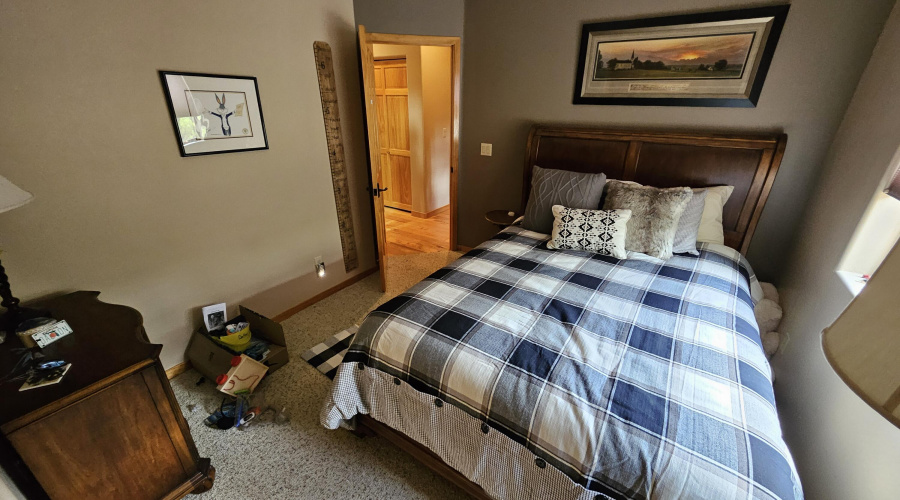Bedroom 1 (3)