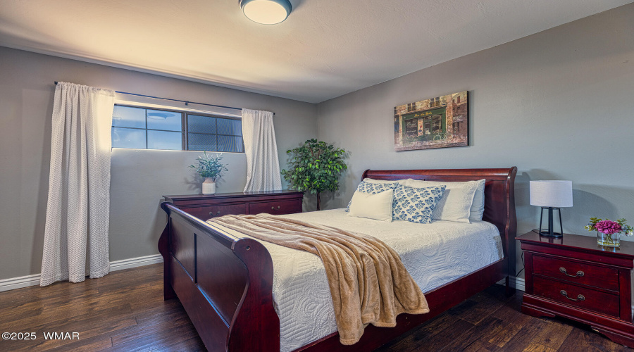2nd master bedroom