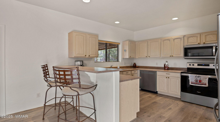 Breakfast Bar in Kitchen
