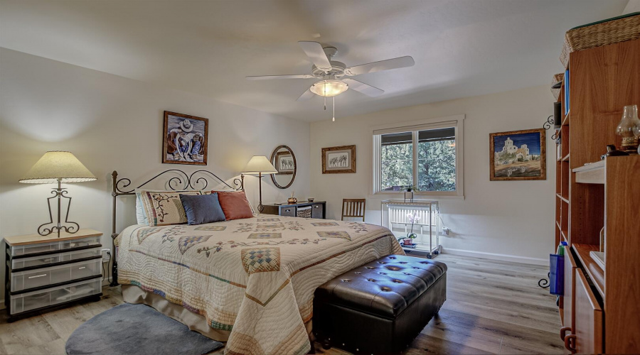 Guest Bedroom LL