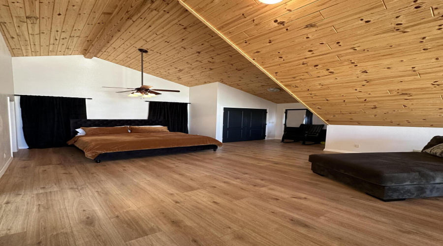Upstairs bedroom