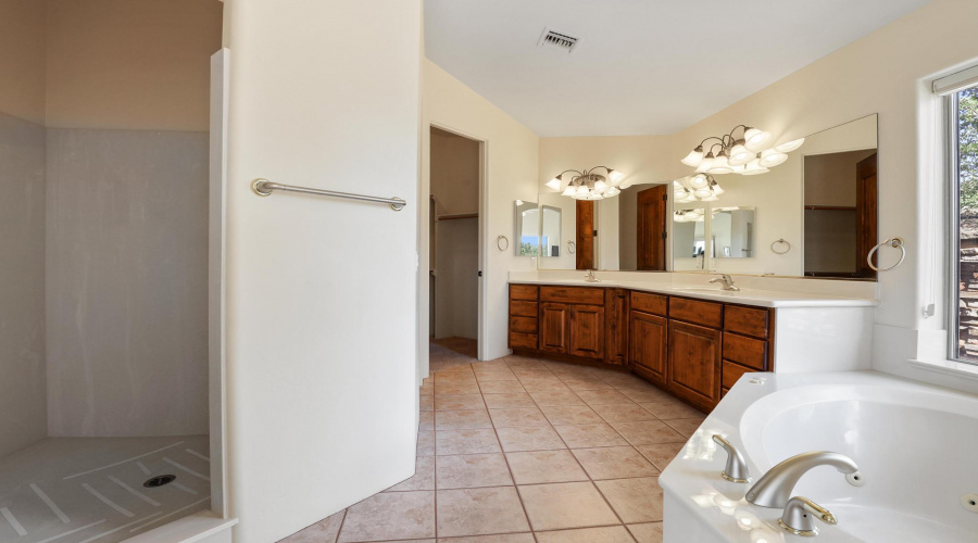 #13 Upstairs Master Bath
