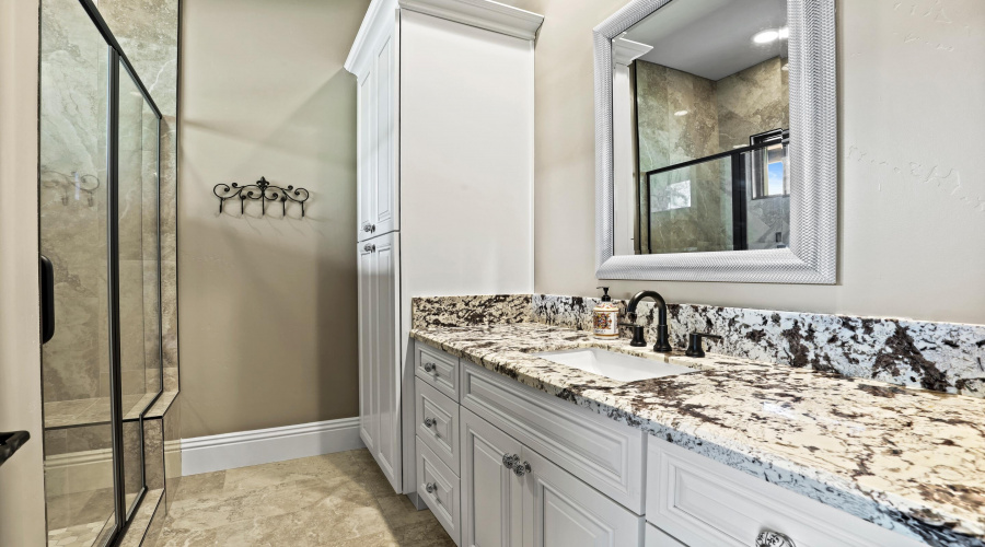 Bedroom 4 Ensuite