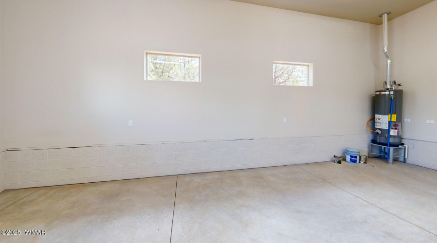 2181-W-Whispering-Springs-Garage