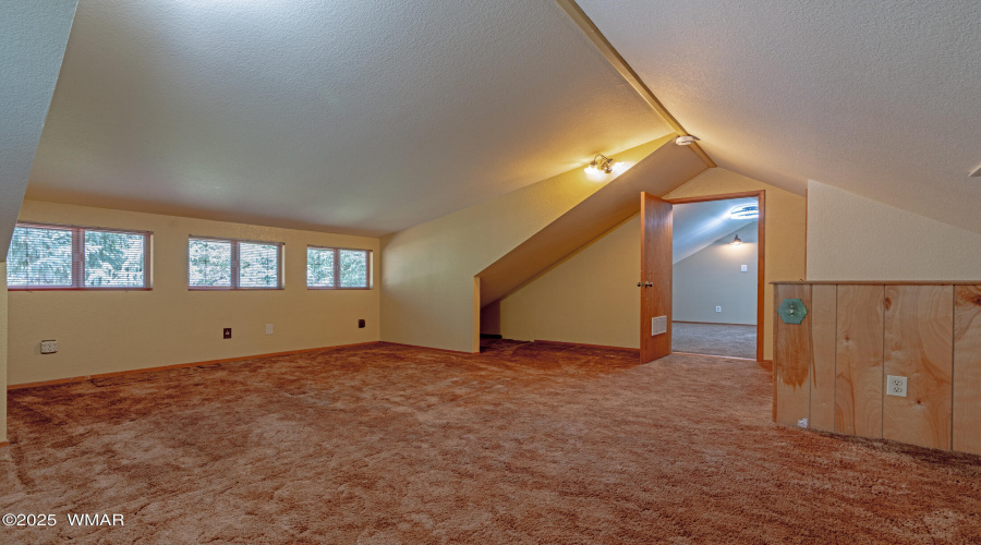 Upstairs bedroom 2