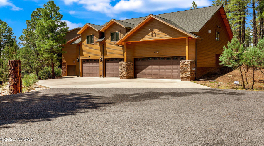 2320ChanelleLn-HeberOvergaard-AZ-4