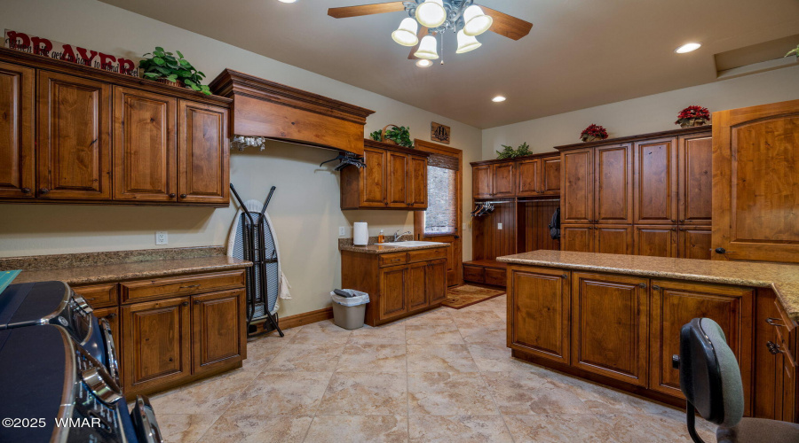 2320ChanelleLn-HeberOvergaard-AZ-34