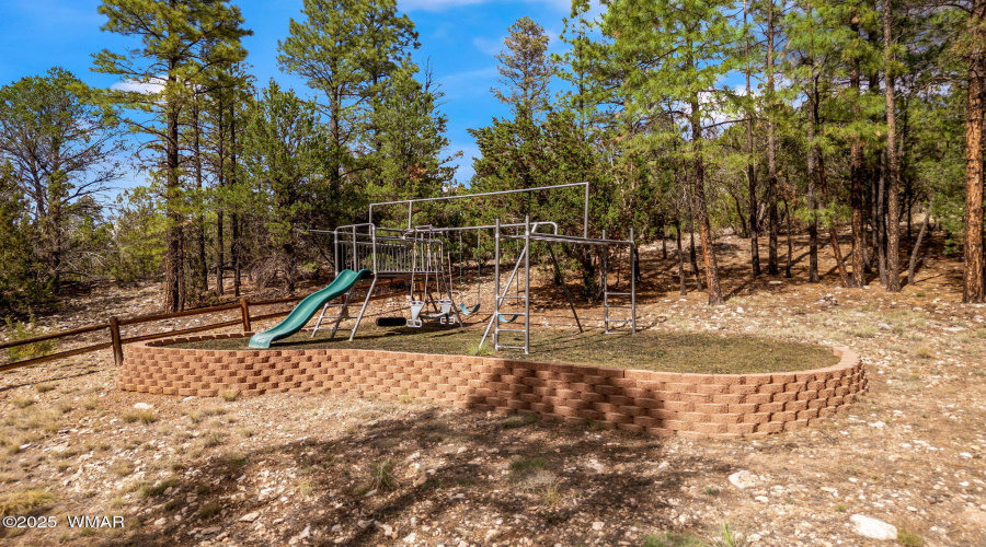 2320ChanelleLn-HeberOvergaard-AZ-40