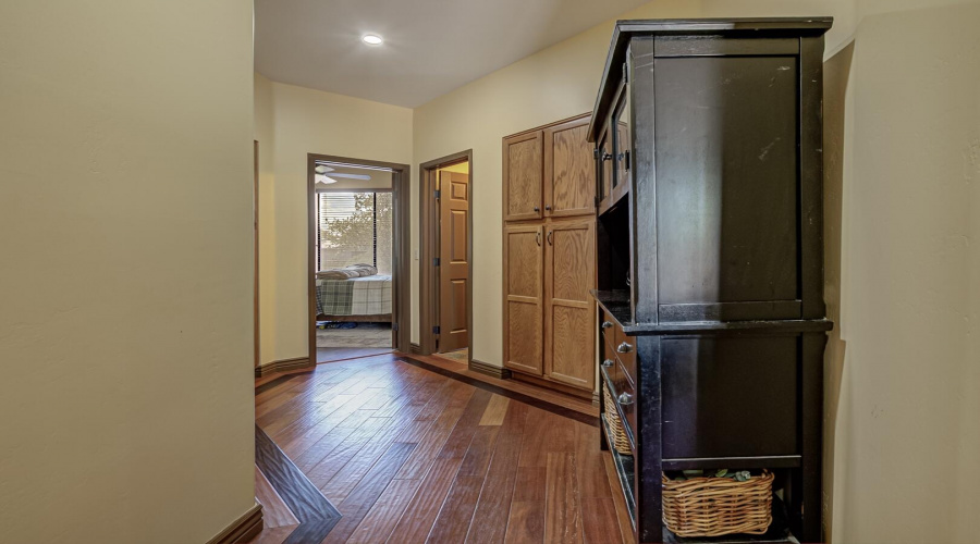 Hallway to bedrooms