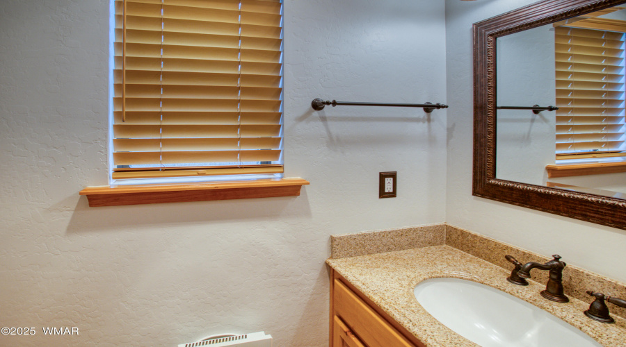 Guest Lavatory