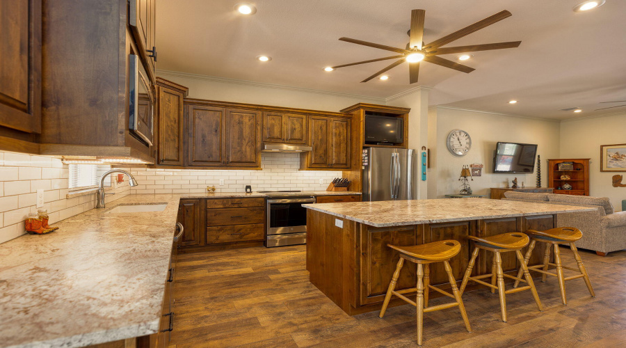 17-web-or-mls-photo(17) 828 N Gun Creek
