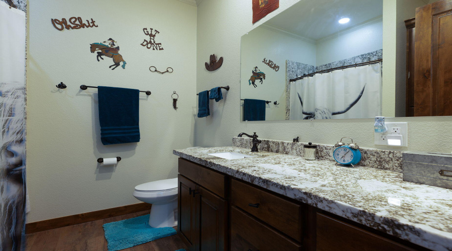 27-web-or-mls-photo(27) 828 N Gun Creek