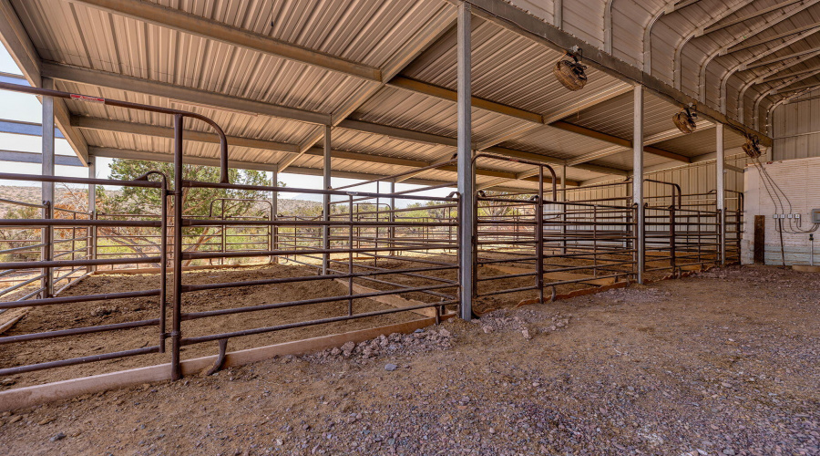48-web-or-mls-photo(48) 828 N Gun Creek