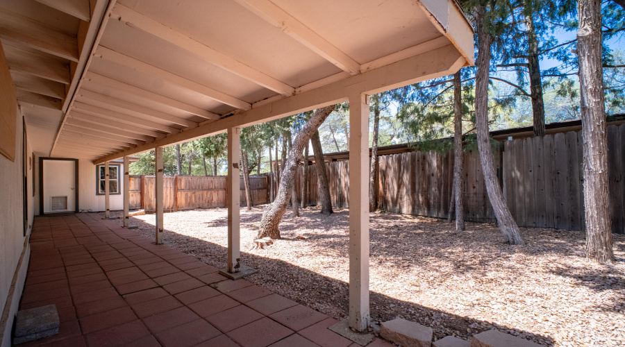Side patio