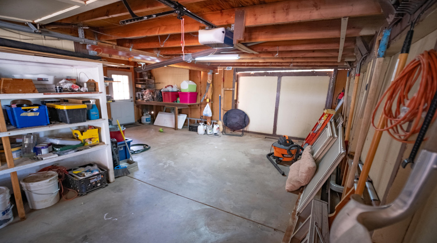 Large garage and workshop