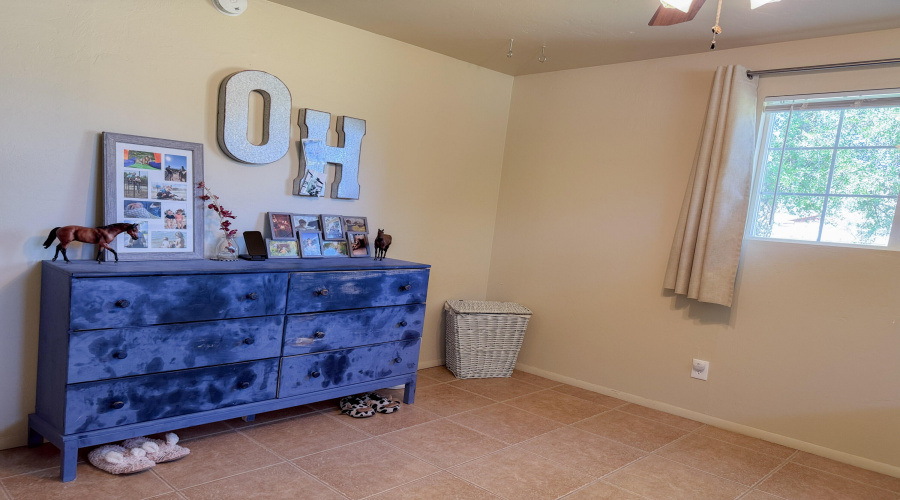 guest bedroom 3