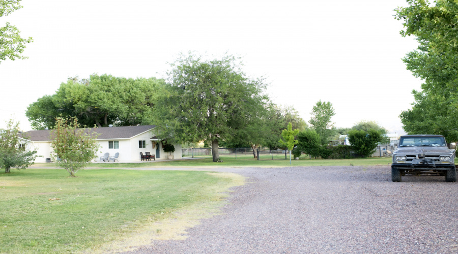 front patio (2)