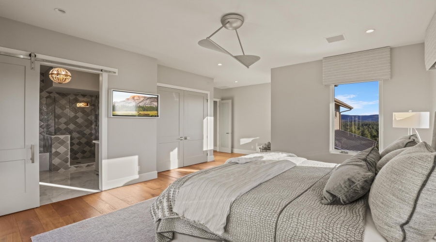 030_Guest Bedroom