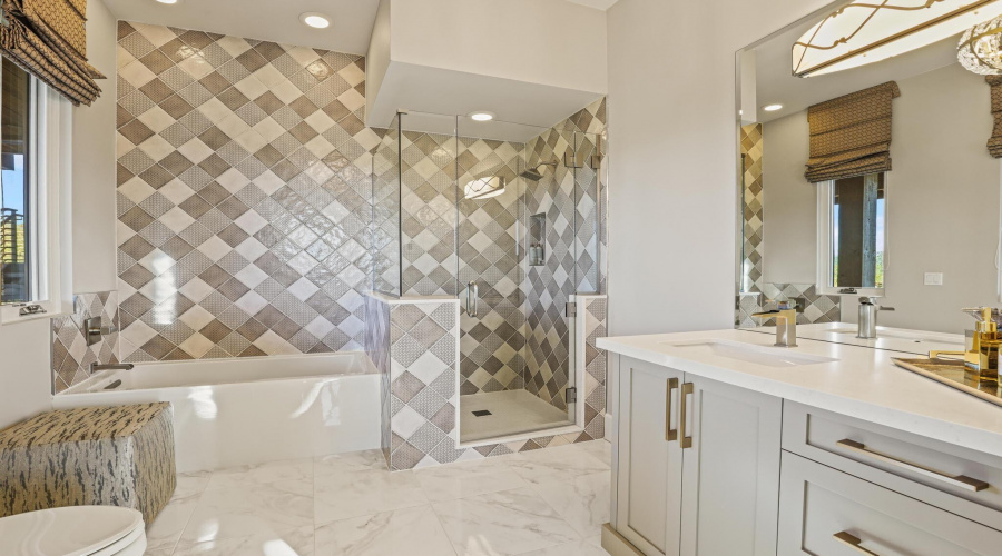 031_Guest Bathroom