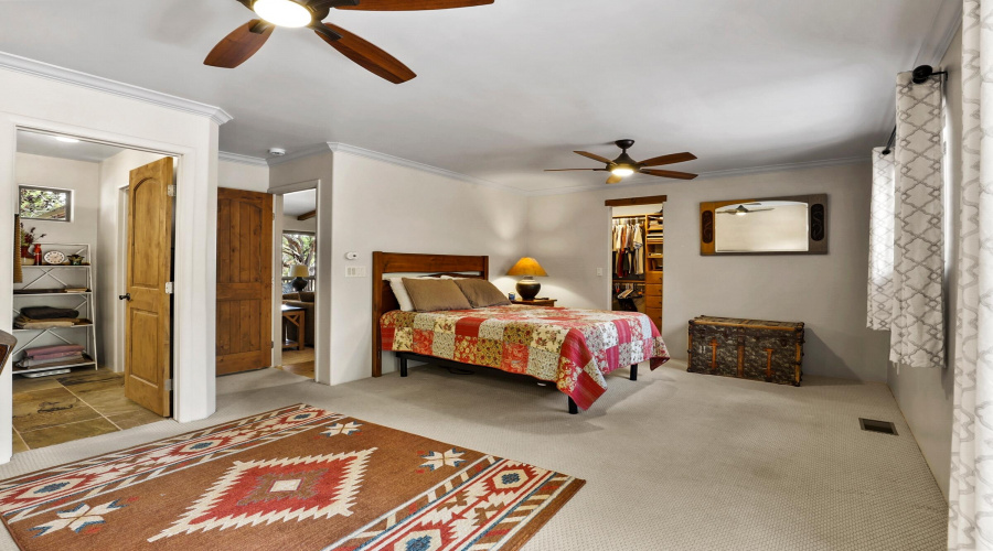Master Bedroom (1)