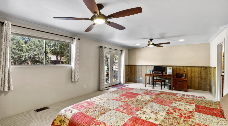 Master Bedroom (2)