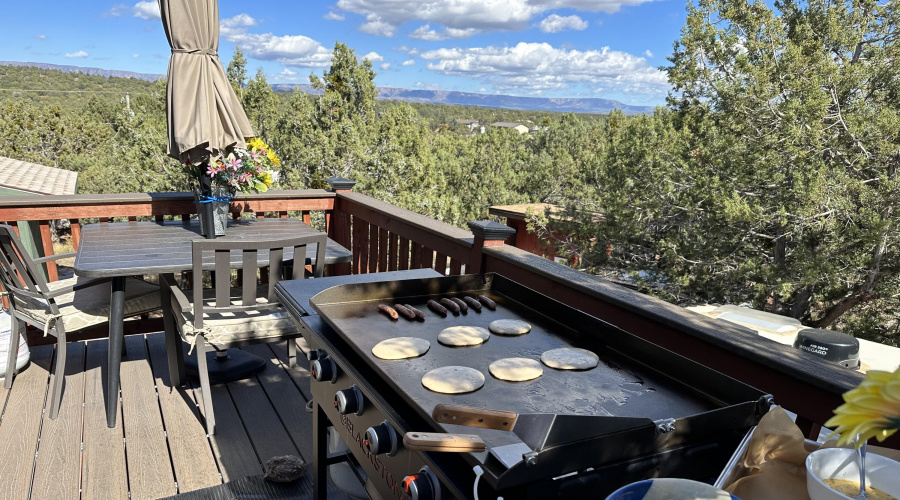 deck 8