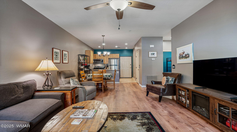 2385QuarterHorseTrl-Unit113-HeberOvergaa