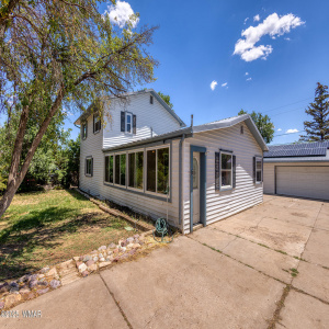 561 N 5th Drive