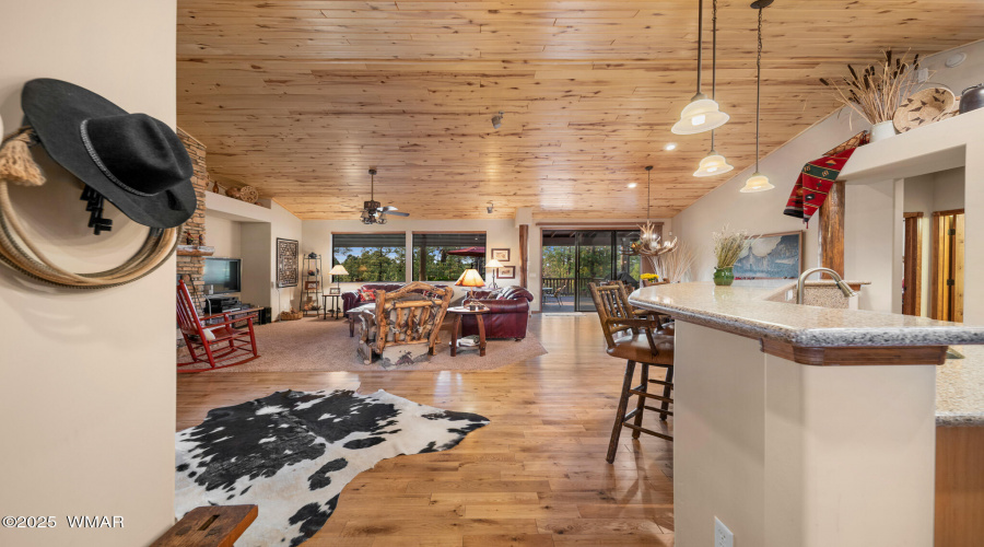 Kitchen/Living Rm
