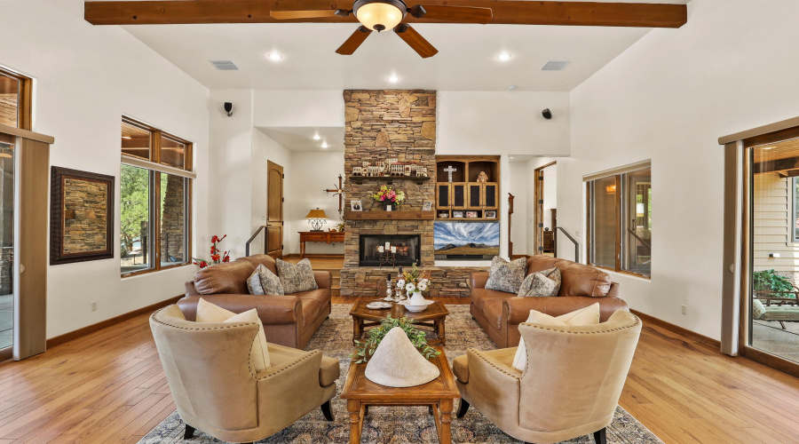 Living Room (1)