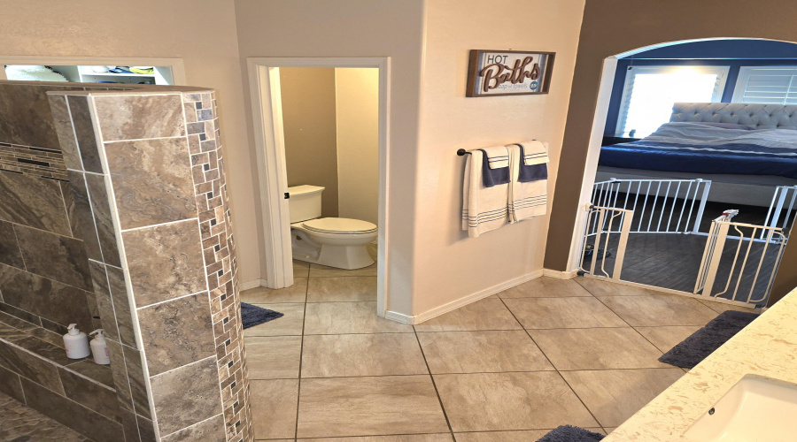 Primary Bdrm & Bath