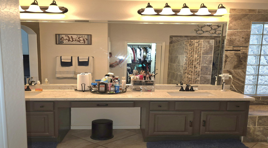 Primary Bath Dbl Vanity