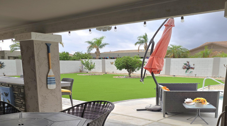 Artificial Turf, Lime & Naval Orange tre