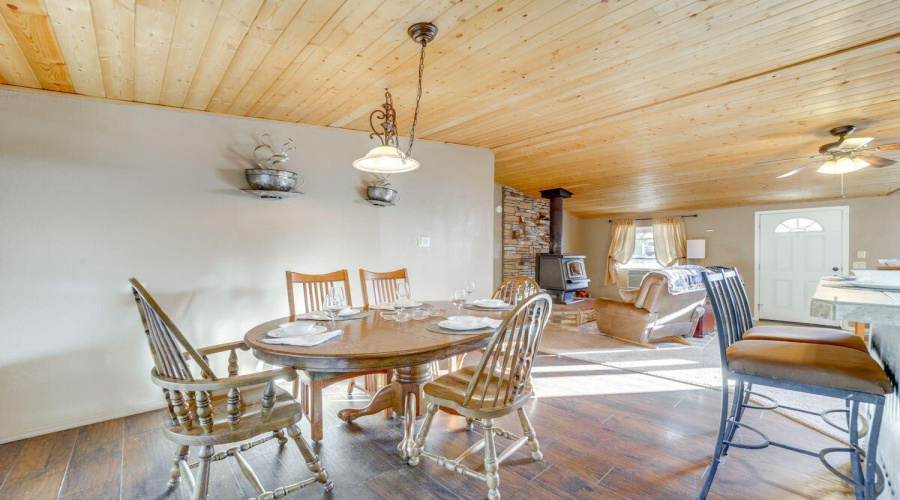 Spacious Dining Room