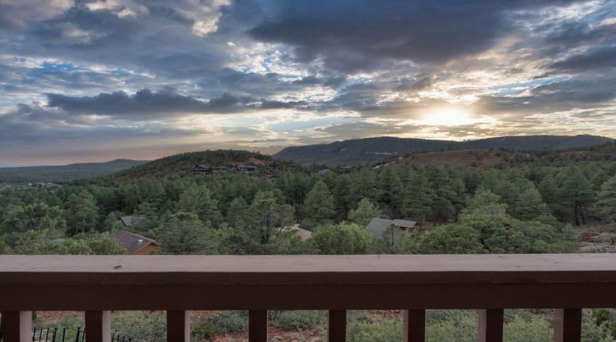 8-web-or-mls-TimberCreekTwilightV1-3