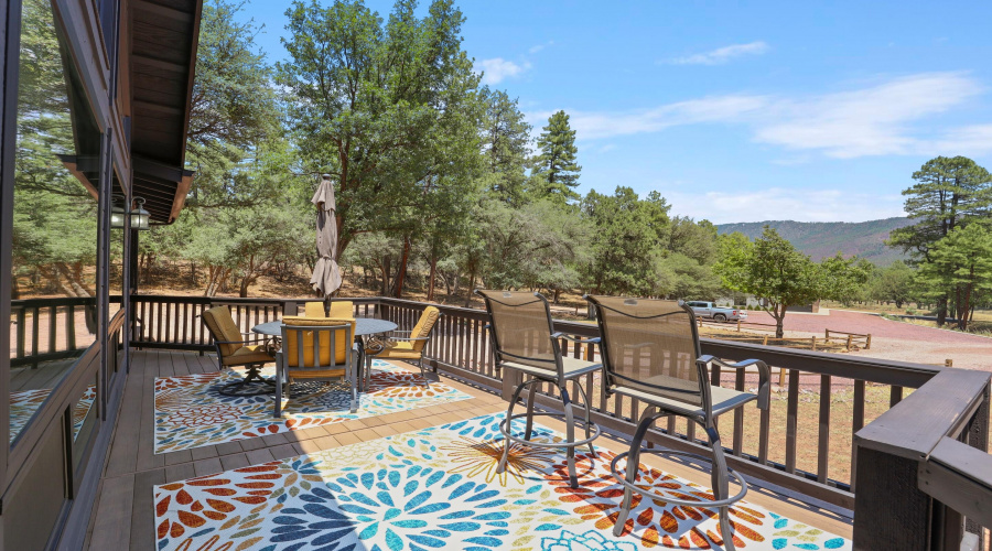 Front Patio w View Mountains