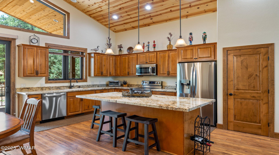 Kitchen with Breakfast Bar & Pantry