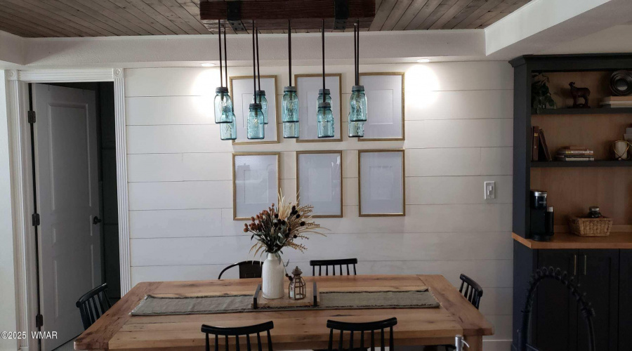 Eat in kitchen
