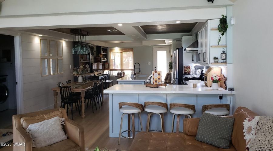 Breakfast bar