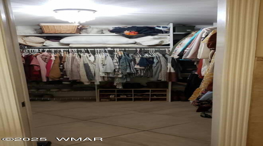 Walk-in closet