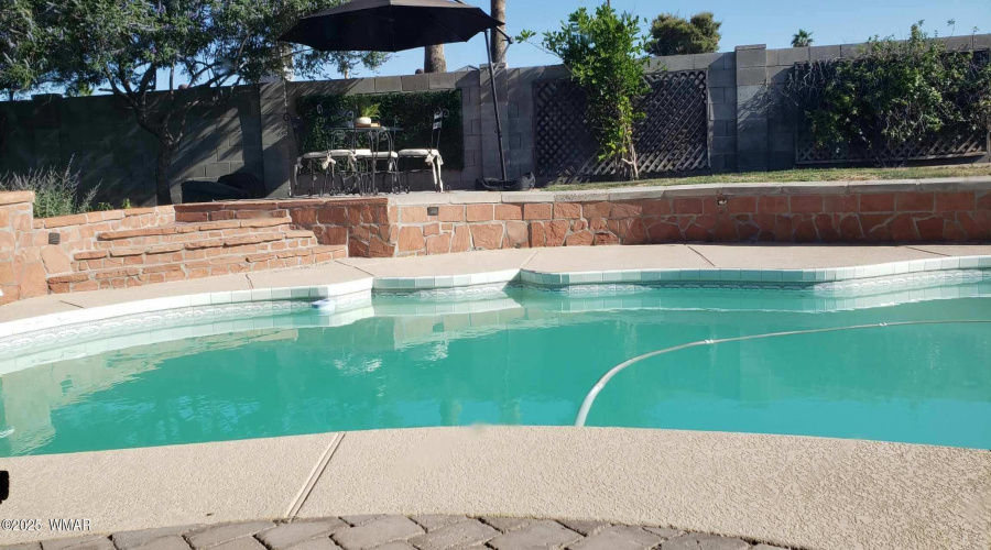 Refreshing pool